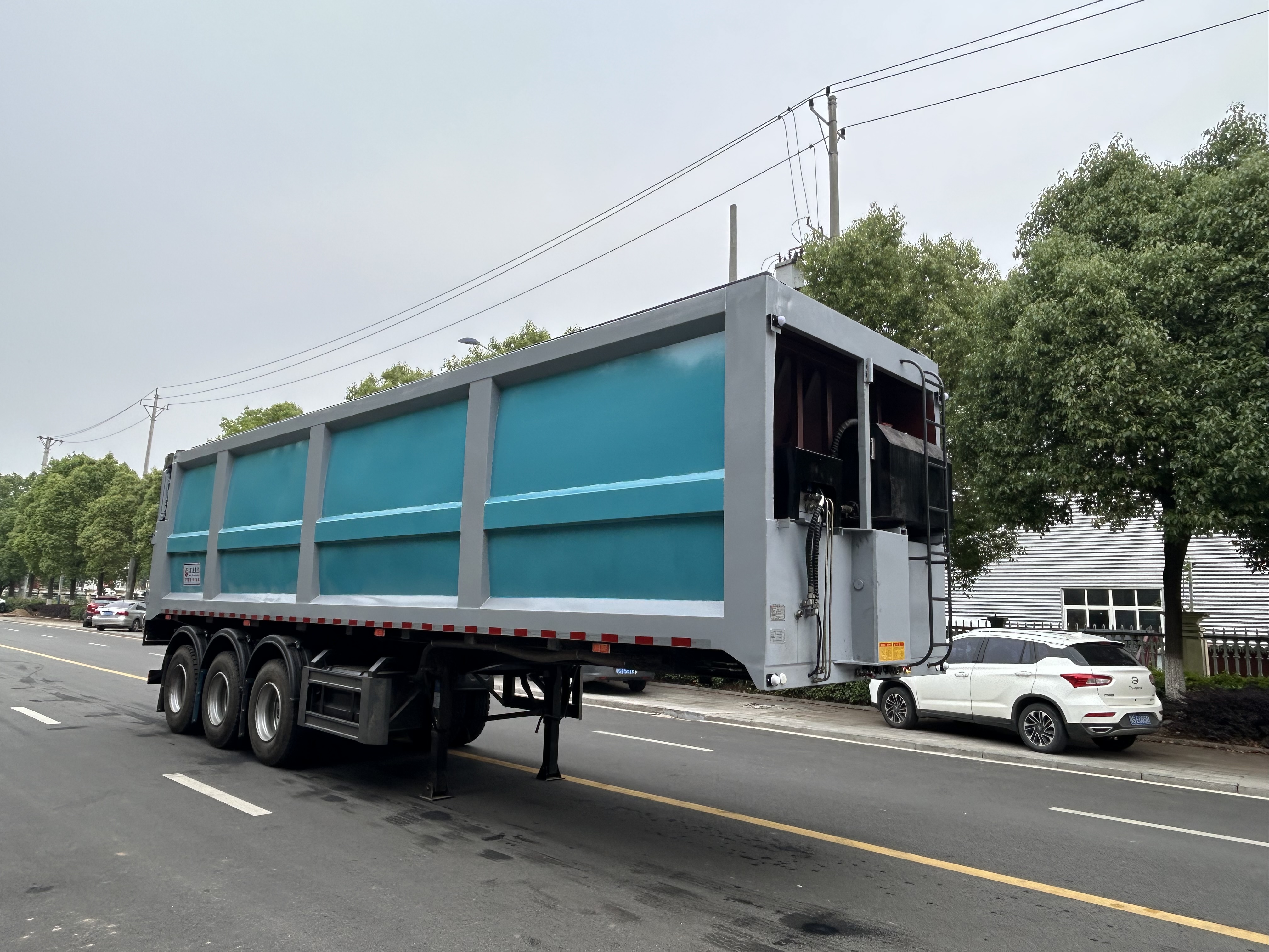HLV9400ZLJ垃圾转运半挂车
