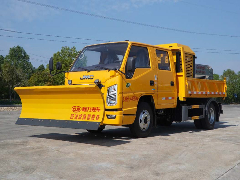 江铃双排除雪车