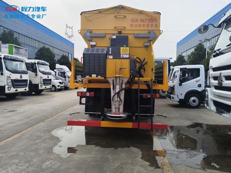 陕汽单桥除雪车