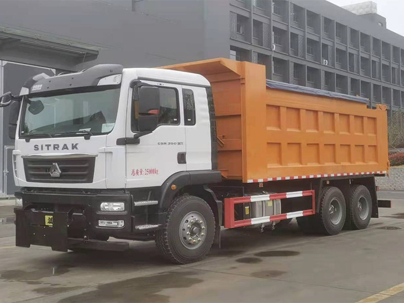 汕德卡除雪车